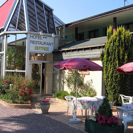 Hotel Les Deux Sapins Cailly-sur-Eure Eksteriør billede