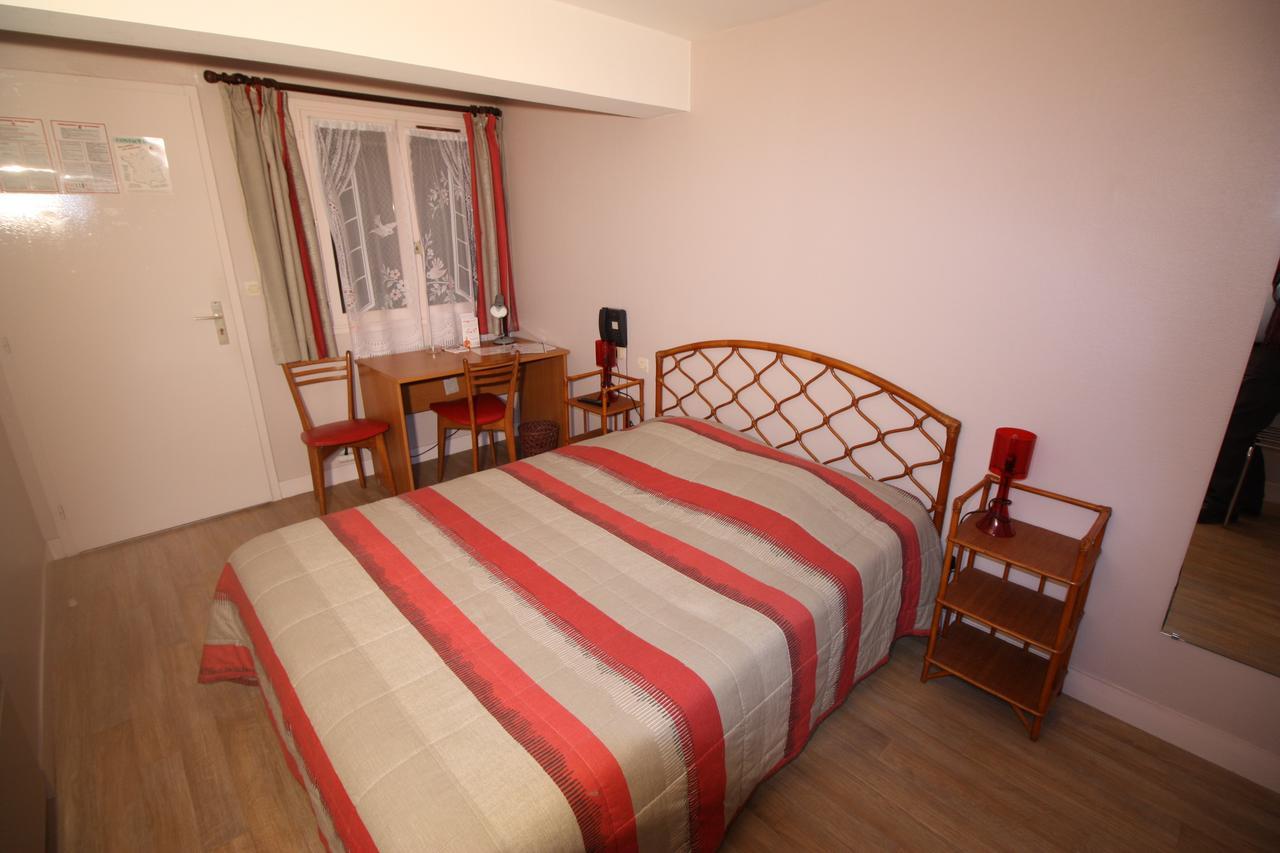 Hotel Les Deux Sapins Cailly-sur-Eure Værelse billede