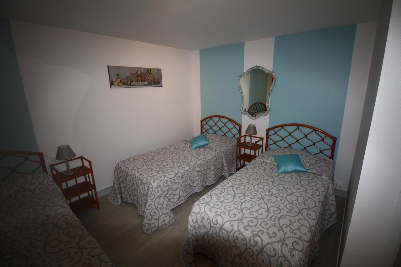Hotel Les Deux Sapins Cailly-sur-Eure Eksteriør billede