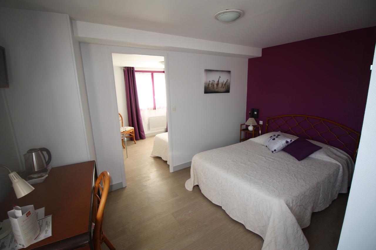 Hotel Les Deux Sapins Cailly-sur-Eure Eksteriør billede