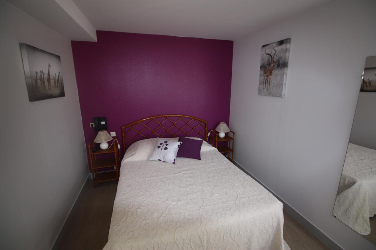 Hotel Les Deux Sapins Cailly-sur-Eure Eksteriør billede
